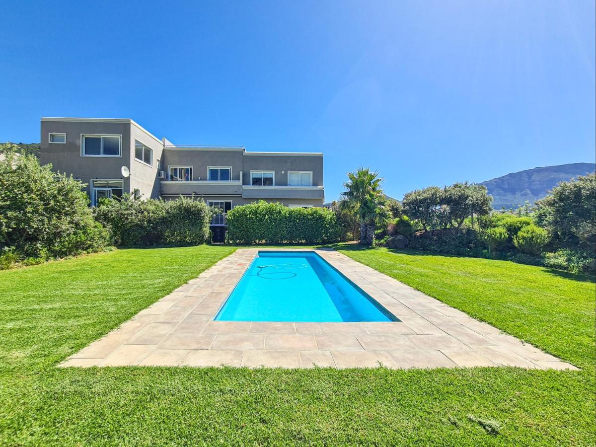 The Beachclub 17 Hout Bay Exterior photo